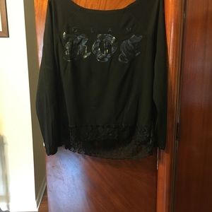 Long sleeve RocaWear shirt